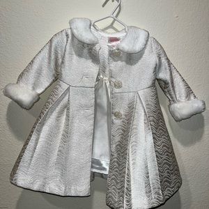 Elegant wedding dress w jacket